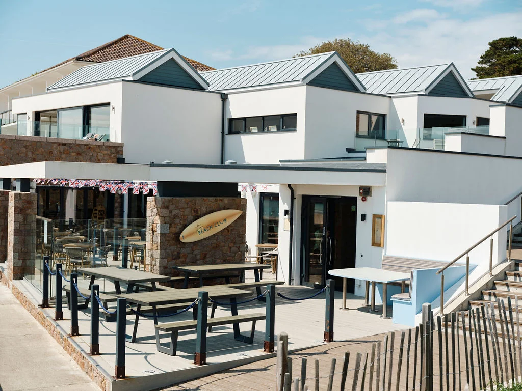 THE BEACH CLUB